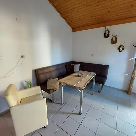 Case de vacanță Jaegerlodge Lócs